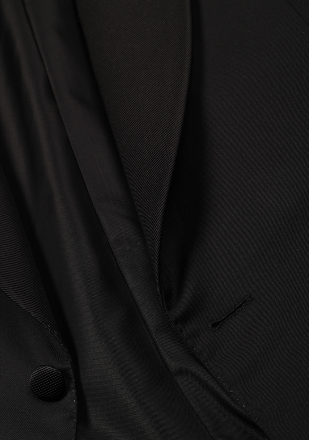 TOM FORD Windsor Black Tuxedo Suit Smoking  Shawl Collar Size 56 / 46R U.S. Fit A