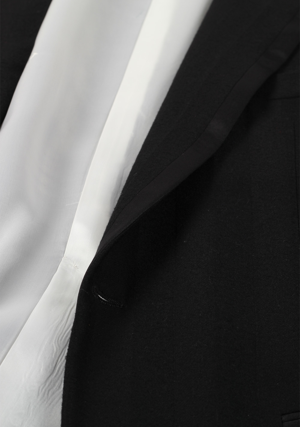 Isaia Black Tuxedo Smoking Suit Size 54L / 44L U.S. Base Vegas | Costume Limité