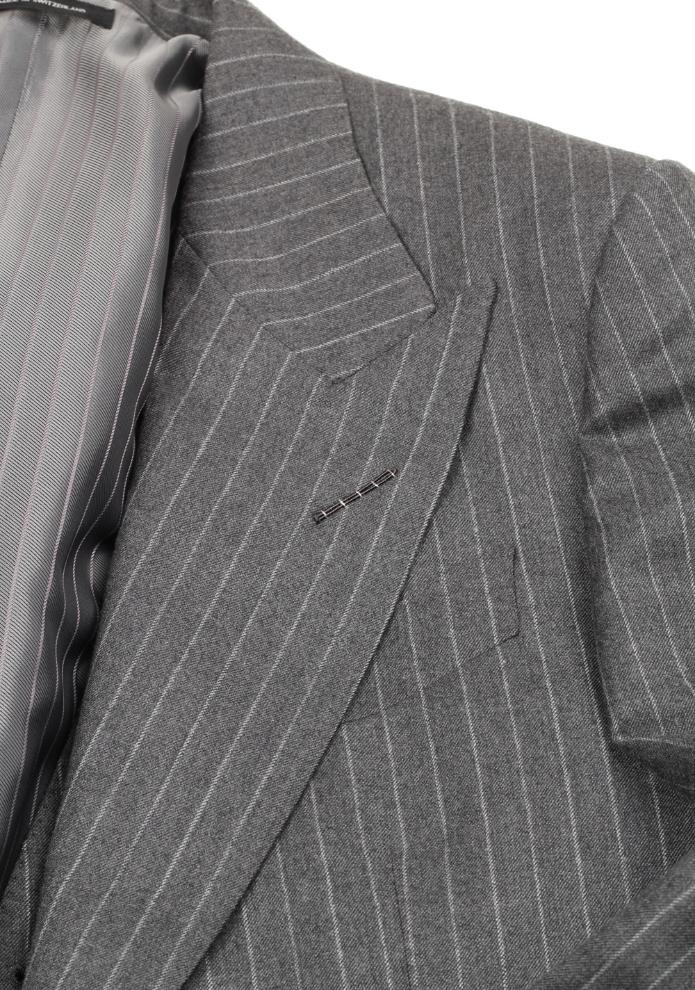 TOM FORD Shelton Gray Striped 3 Piece Suit Size 46 / 36R U.S. Wool Silk | Costume Limité
