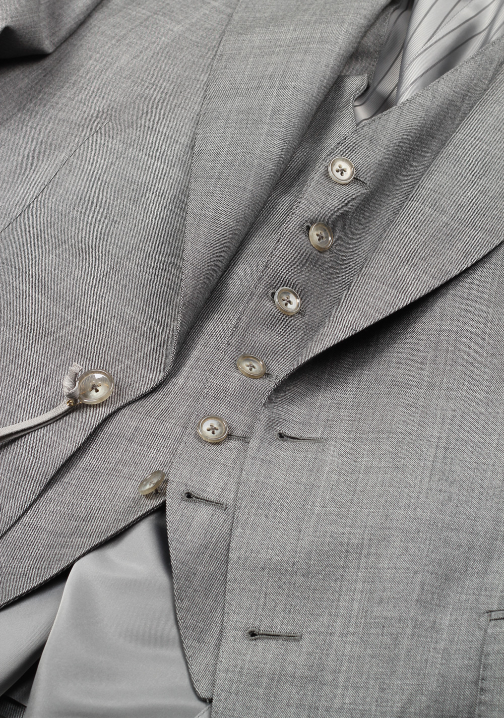 TOM FORD Windsor Sharkskin Gray 3 Piece Suit Size 54 / 44R U.S. Wool Fit A – image 2