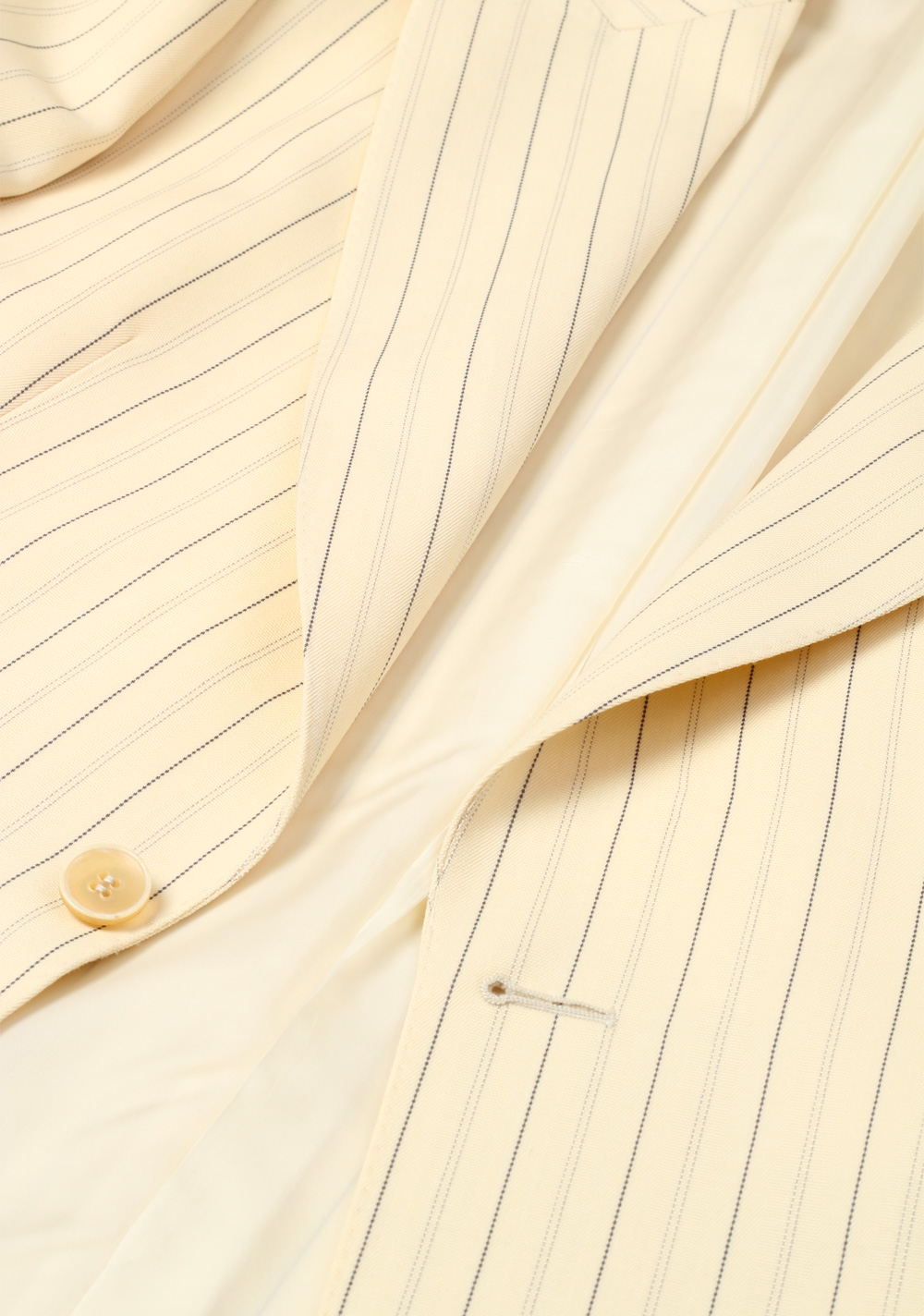 Gucci Ivory Striped Suit Size 48L / 38L U.S. In Wool | Costume Limité