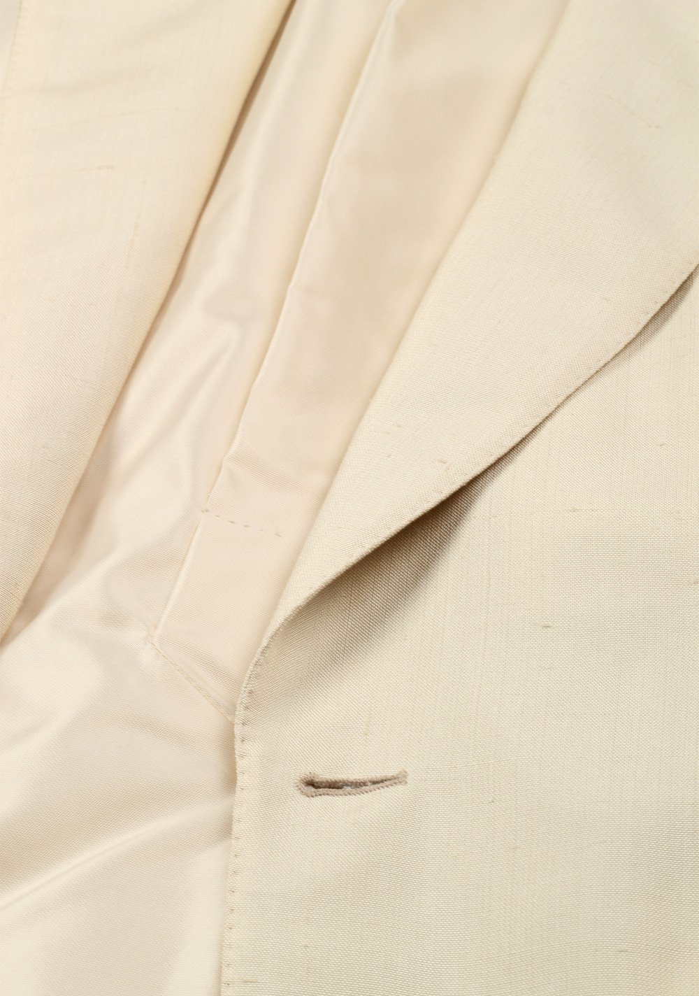 TOM FORD Shelton Ivory Tuxedo Smoking Suit Size 46 / 36R U.S. In Silk | Costume Limité