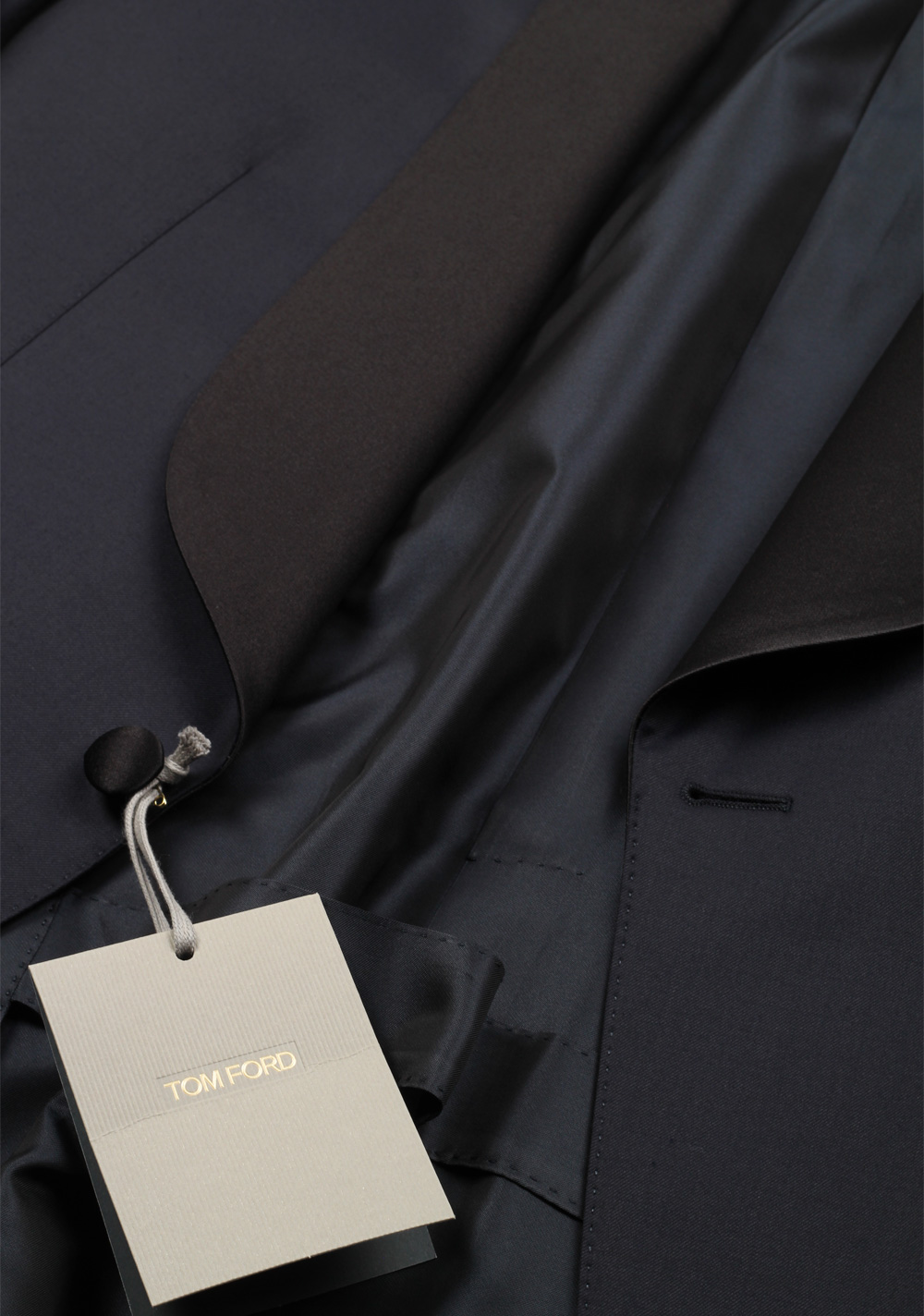 TOM FORD O’Connor Midnight Blue Shawl Collar Tuxedo Smoking Suit Size 46 / 36R U.S. Fit Y | Costume Limité