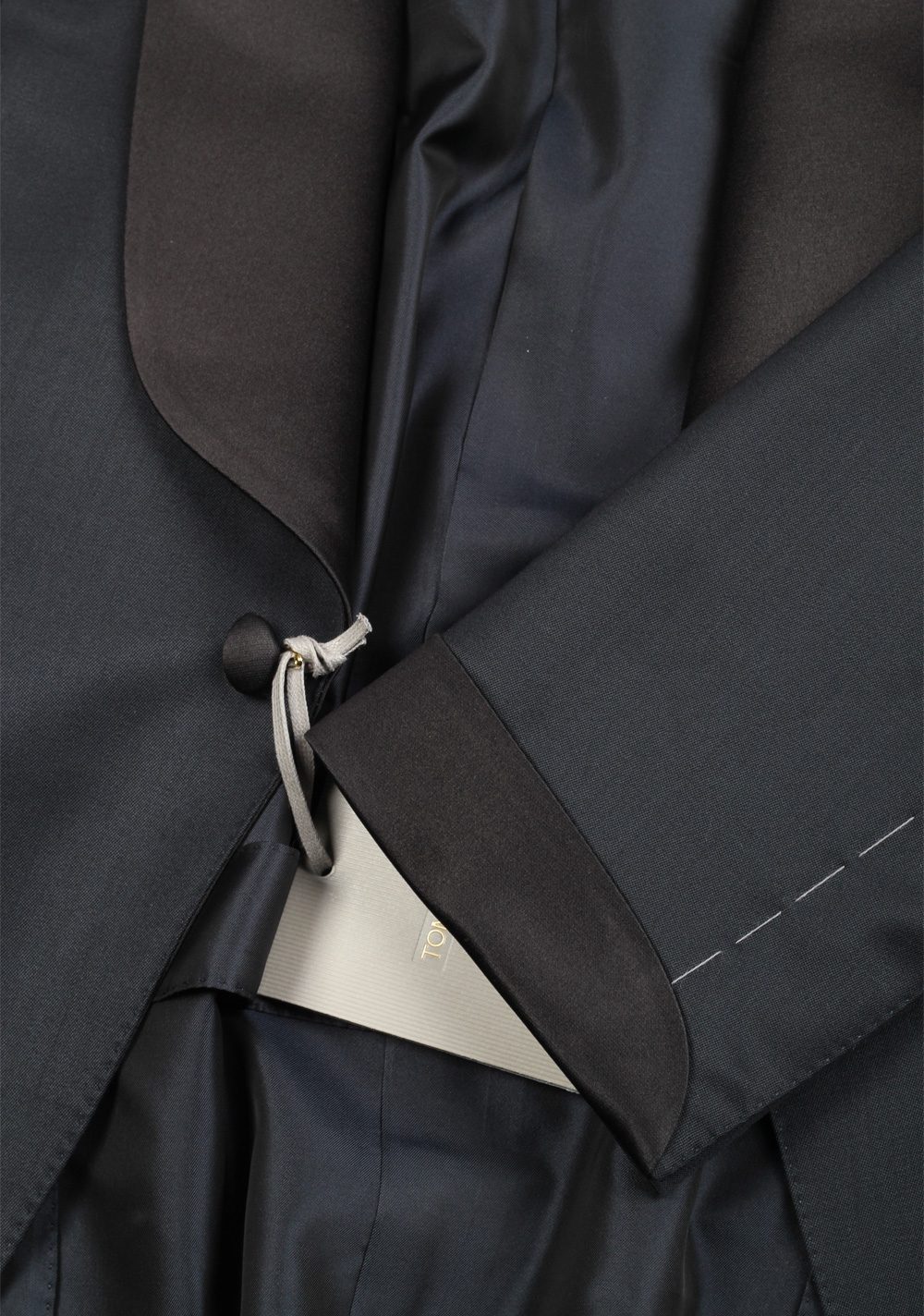 TOM FORD O’Connor Midnight Blue Tuxedo Suit Size 48 / 38R U.S. Shawl Collar Fit Y | Costume Limité