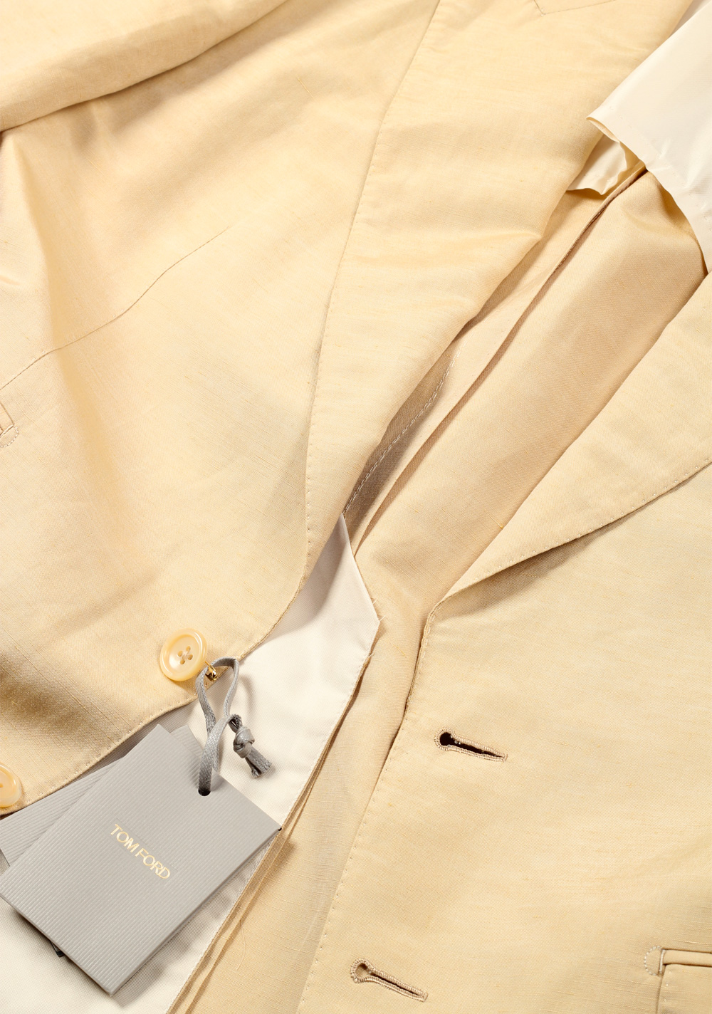 TOM FORD Shelton Beige Suit Size 48 / 38R U.S. In Linen Silk | Costume Limité