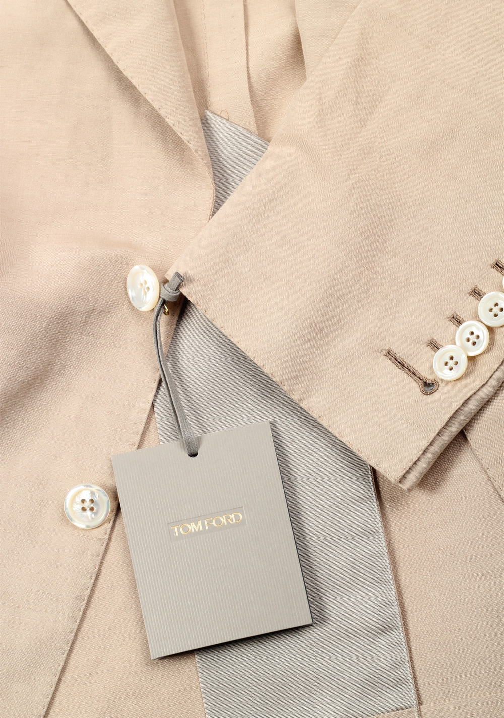 TOM FORD Shelton Beige Suit Size 48 / 38R U.S. In Linen Silk | Costume Limité
