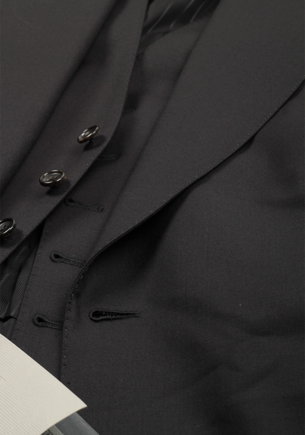 TOM FORD Windsor Black 3 Piece Suit Size 50 / 40R U.S. Wool | Costume Limité