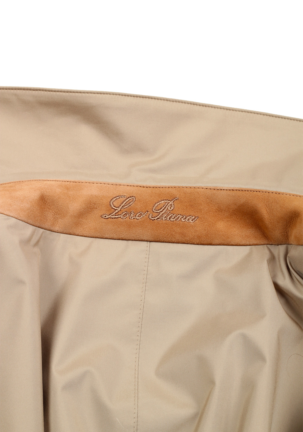 Loro Piana Beige Storm System Travel Rain Coat Size 58 / 48. U.S.  Outerwear | Costume Limité