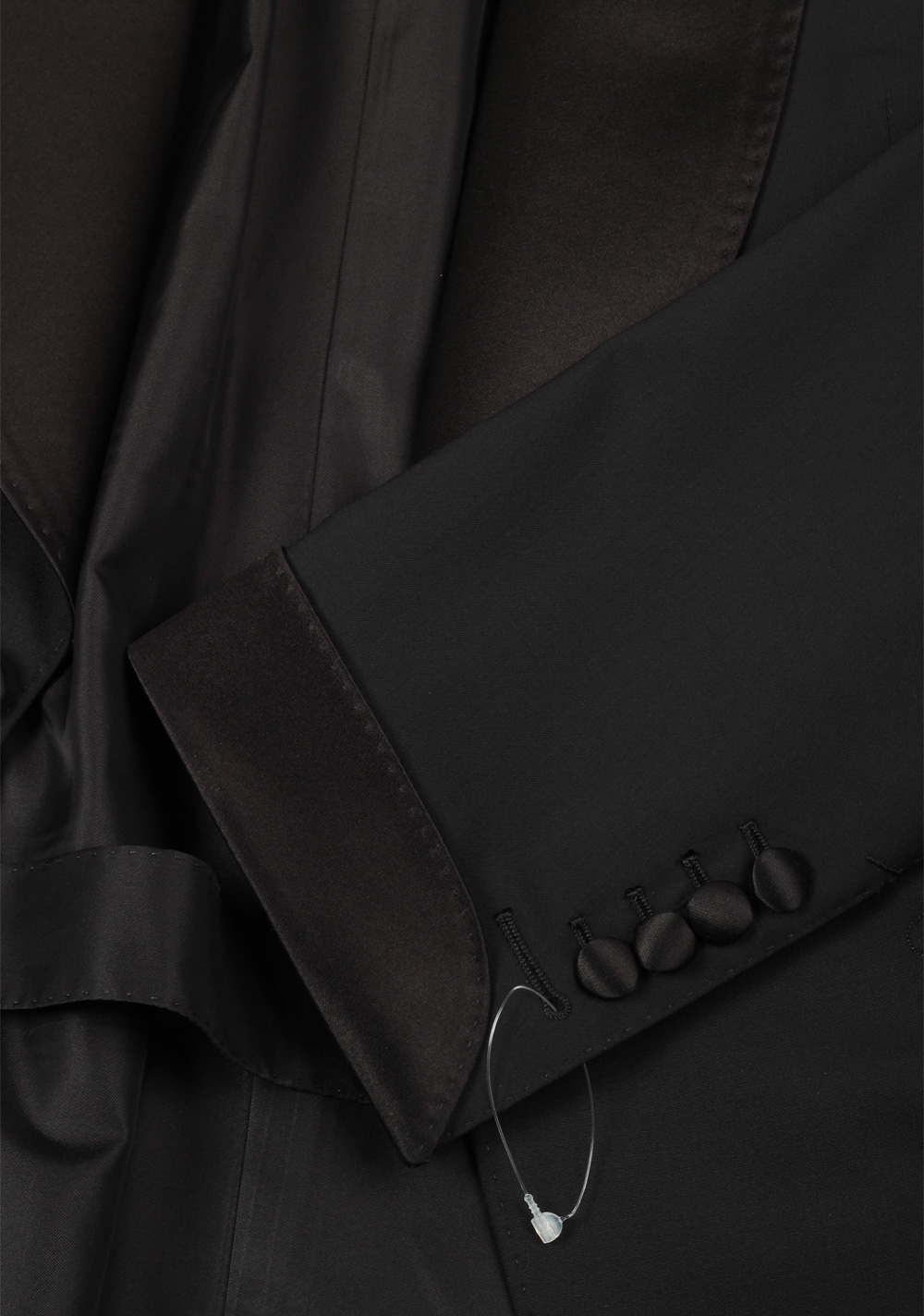 TOM FORD Shelton Black Tuxedo Suit Size 48 / 38R U.S. | Costume Limité