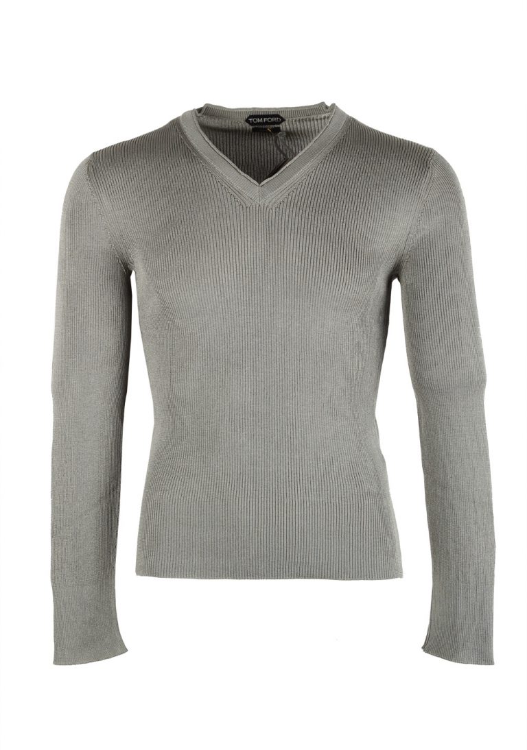 TOM FORD Gray V Neck Sweater Size 48 / 38R U.S. In Silk - thumbnail | Costume Limité