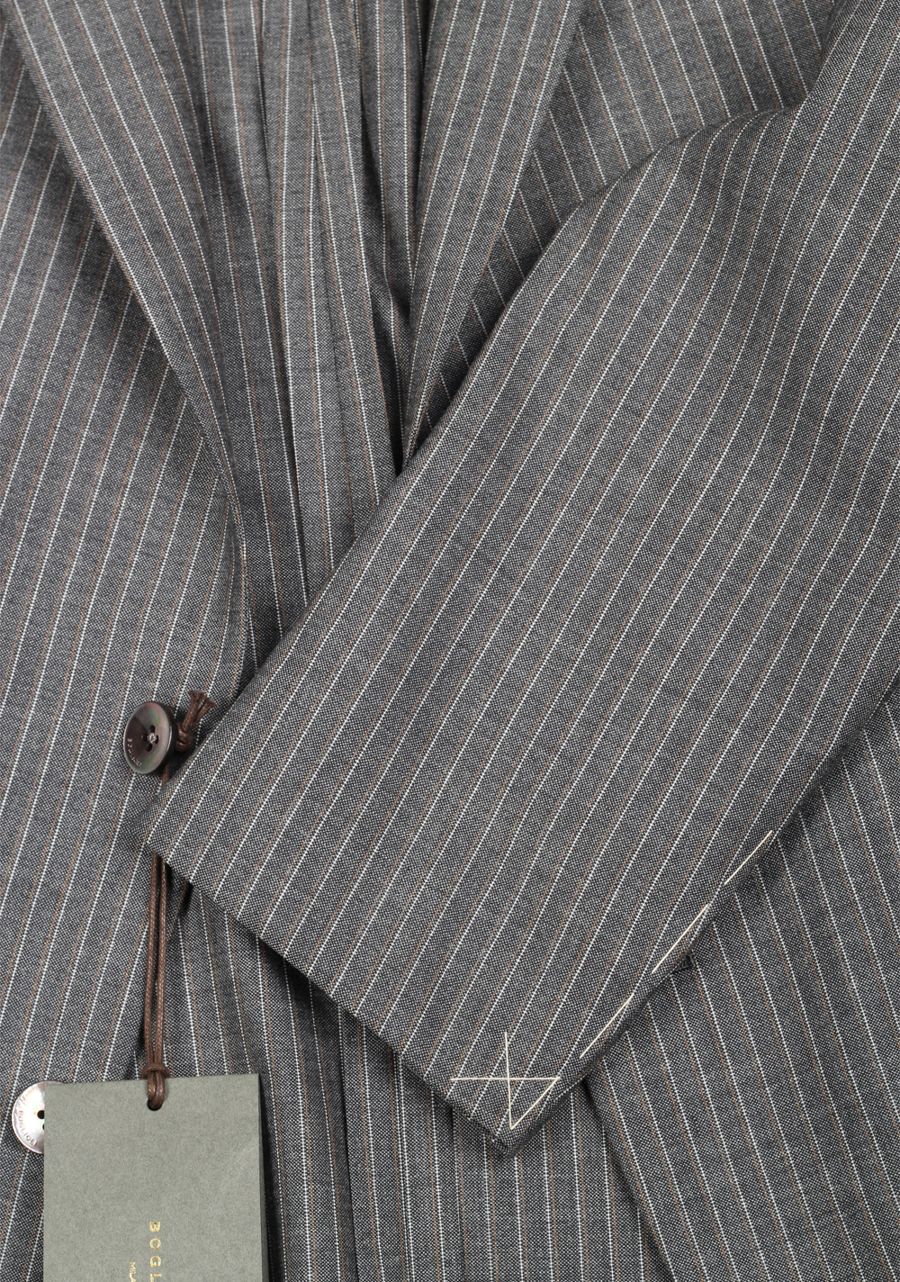 Boglioli 69 Gray Striped Suit Size 50 / 40R U.S. | Costume Limité