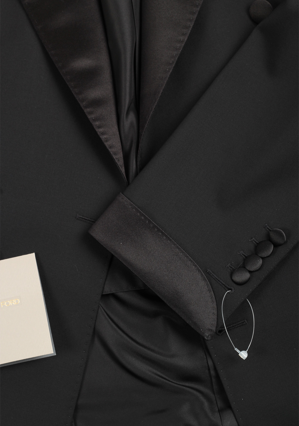 TOM FORD Shelton Double Breasted Black Tuxedo Suit Size 48 / 38R U.S. | Costume Limité