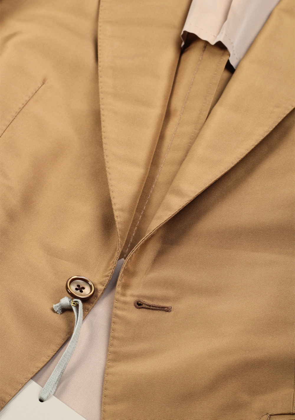 TOM FORD Atticus Beige Silk Sport Coat Size 46 / 36R U.S. | Costume Limité