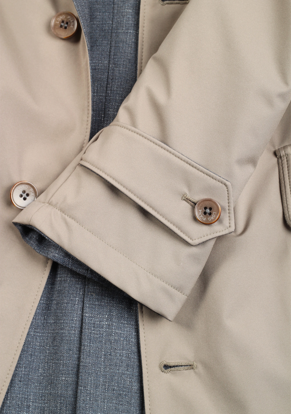 Loro Piana Reversible Storm System Rain Coat Size Small / 48 IT / 38R U.S. Outerwear | Costume Limité