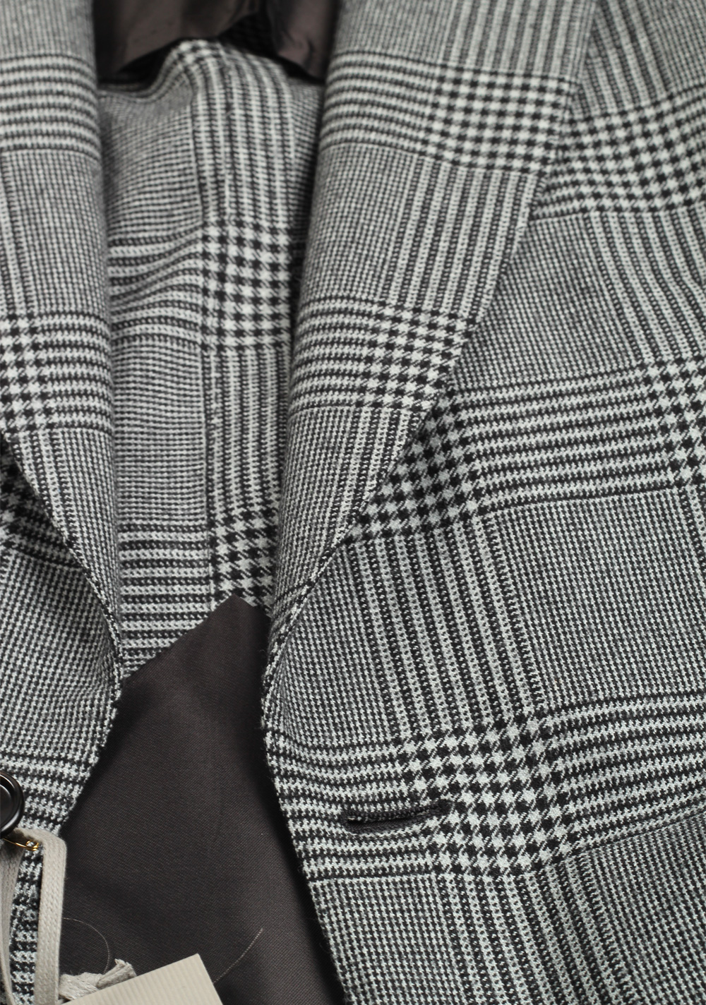 TOM FORD Shelton Gray Checked Suit Size 46 / 36R U.S. | Costume Limité