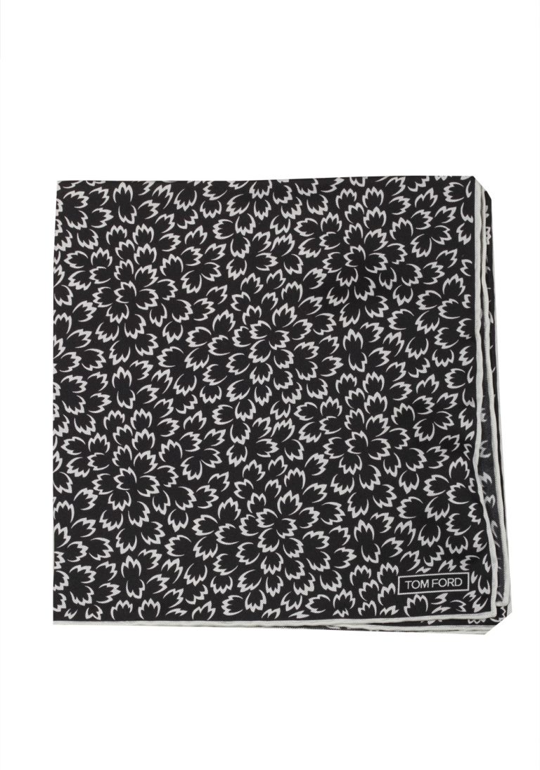 Tom Ford Black White Silk Pocket Square Pattern 16″ x 16″ - thumbnail | Costume Limité
