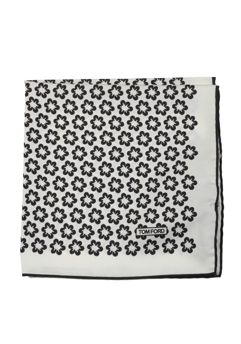 Tom Ford Black White Silk Pocket Square Patterned 16″ x 16″ - thumbnail | Costume Limité