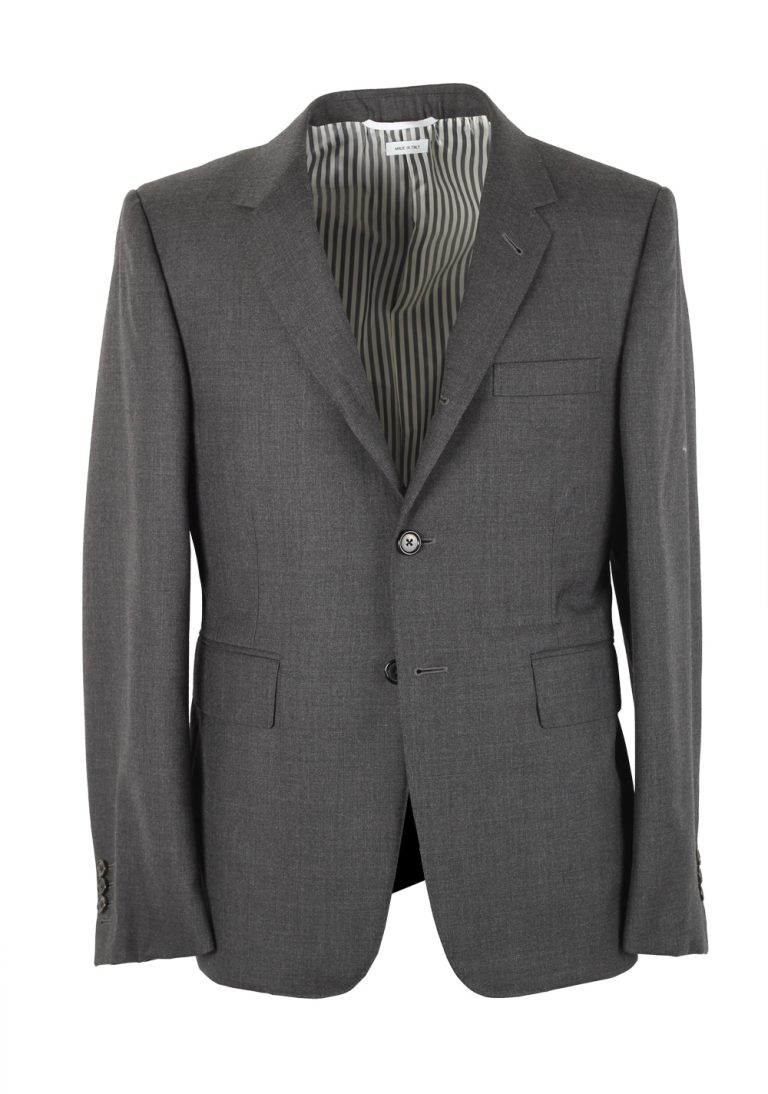 Thom Browne NEW YORK Classic Gray Suit Size 48 / 38R U.S. - thumbnail | Costume Limité