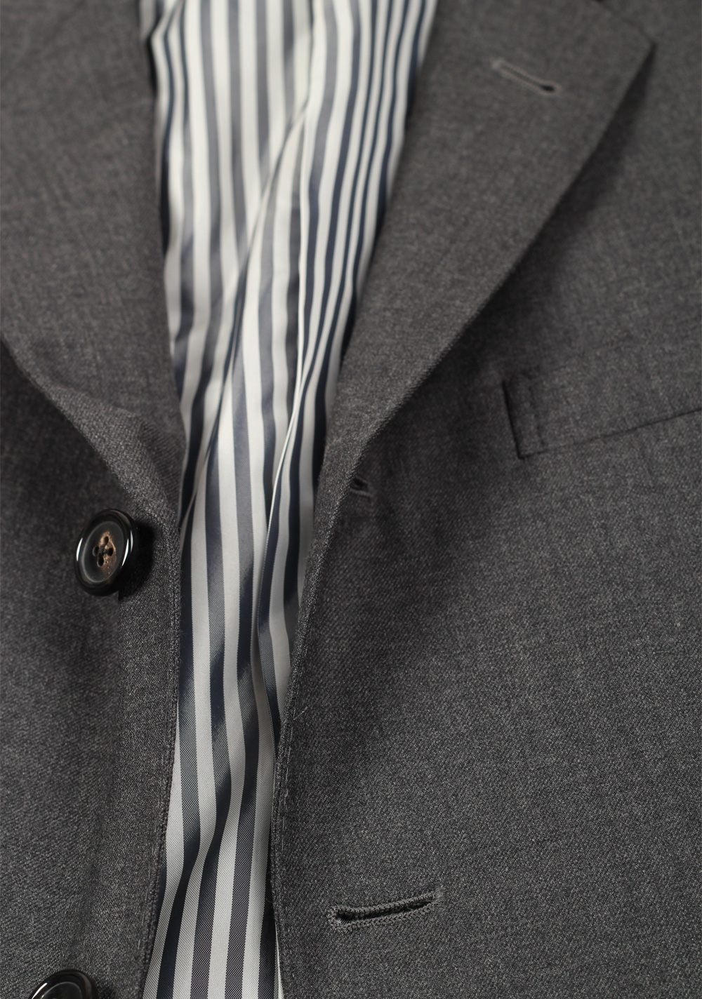 Thom Browne NEW YORK Classic Gray Suit Size 48 / 38R U.S. | Costume Limité
