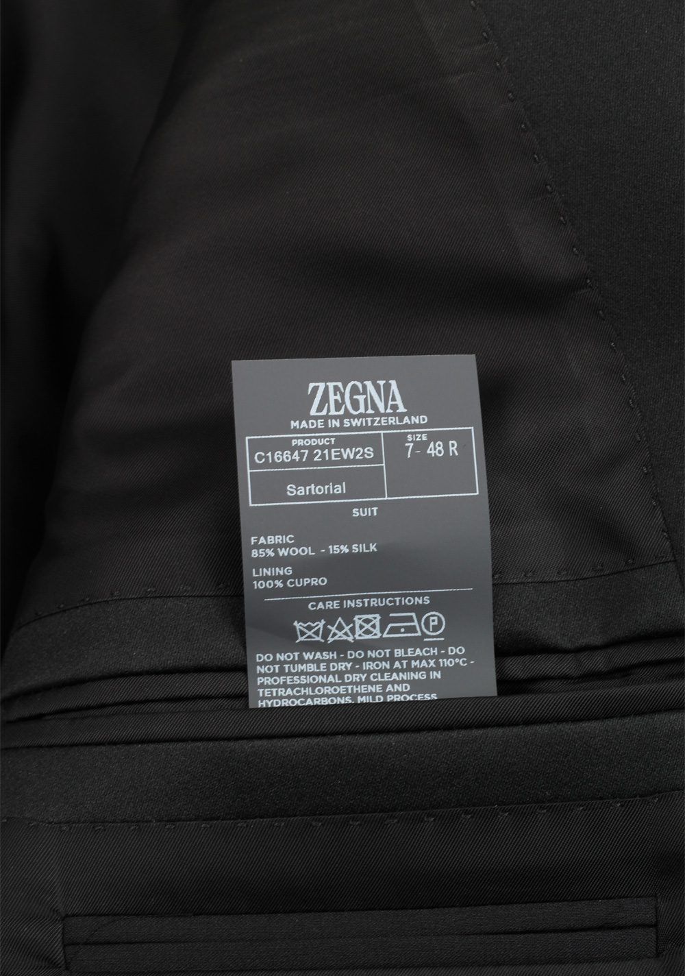 ZEGNA Sartorial Black Trofeo 600 Tuxedo Dinner Jacket Size 48 / 38R U.S. | Costume Limité