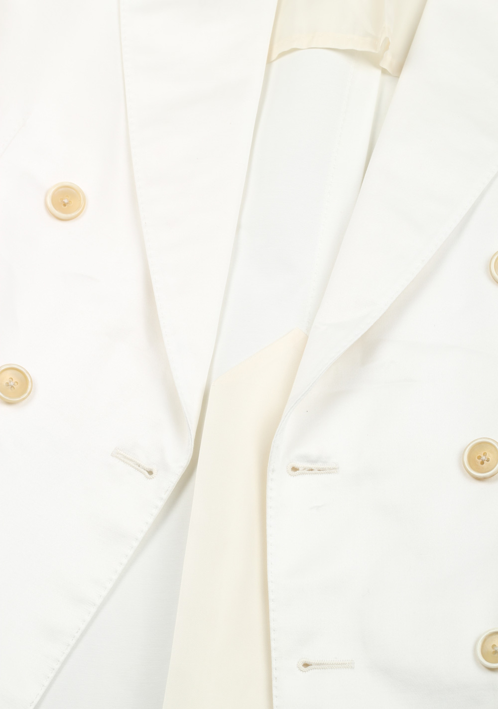 TOM FORD Dyllan White Double Breasted Suit Size 48 / 38R U.S. | Costume Limité