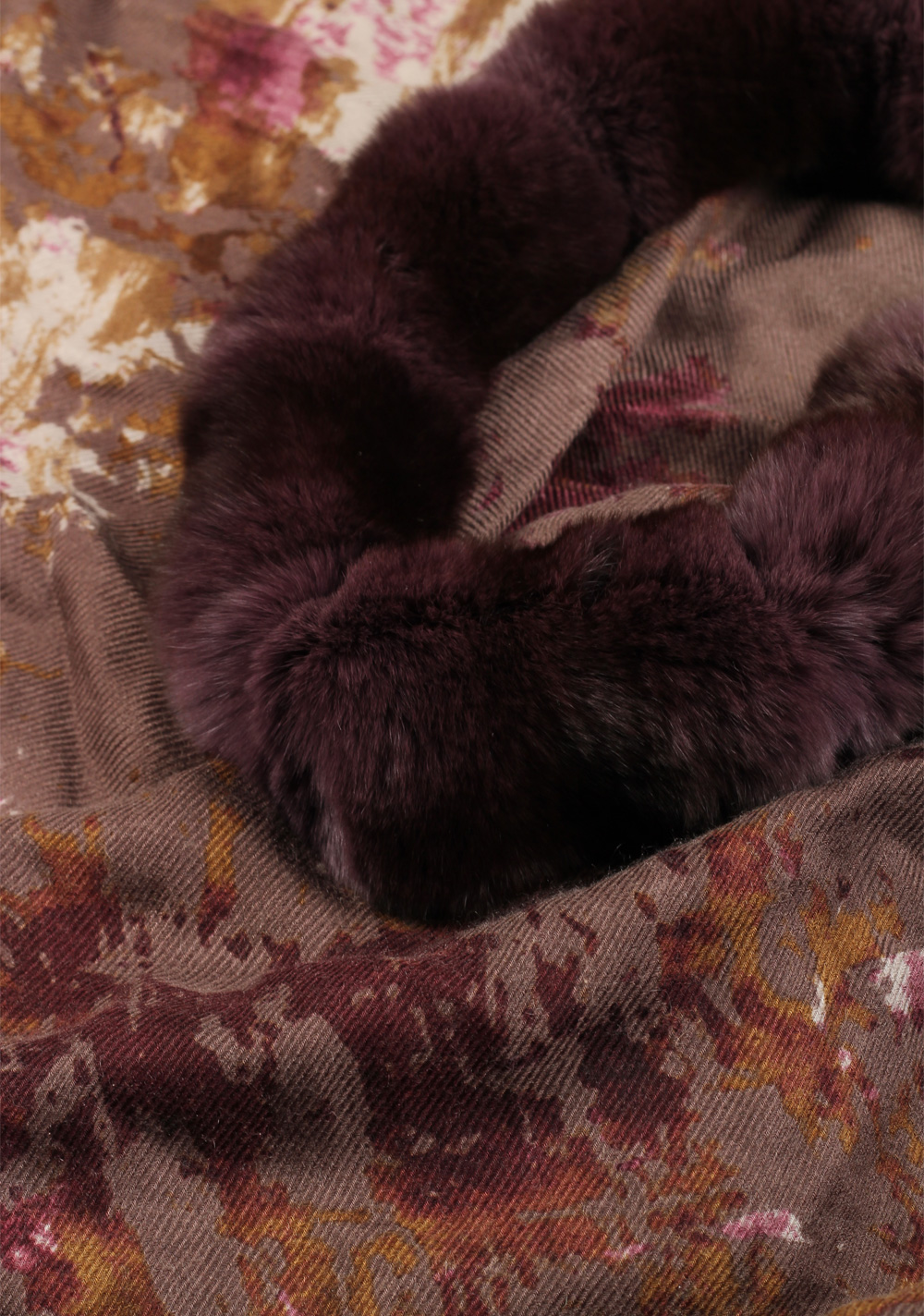 Loro Piana Brown Burgundy Chinchilla Cashmere Fur Trimmed Scarf Stole – image 2