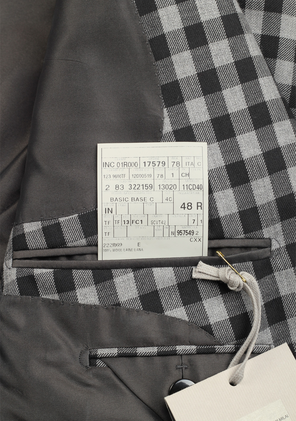 TOM FORD Buckingham Gray Double Breasted Suit Size 48 / 38R U.S. in Wool – image 6