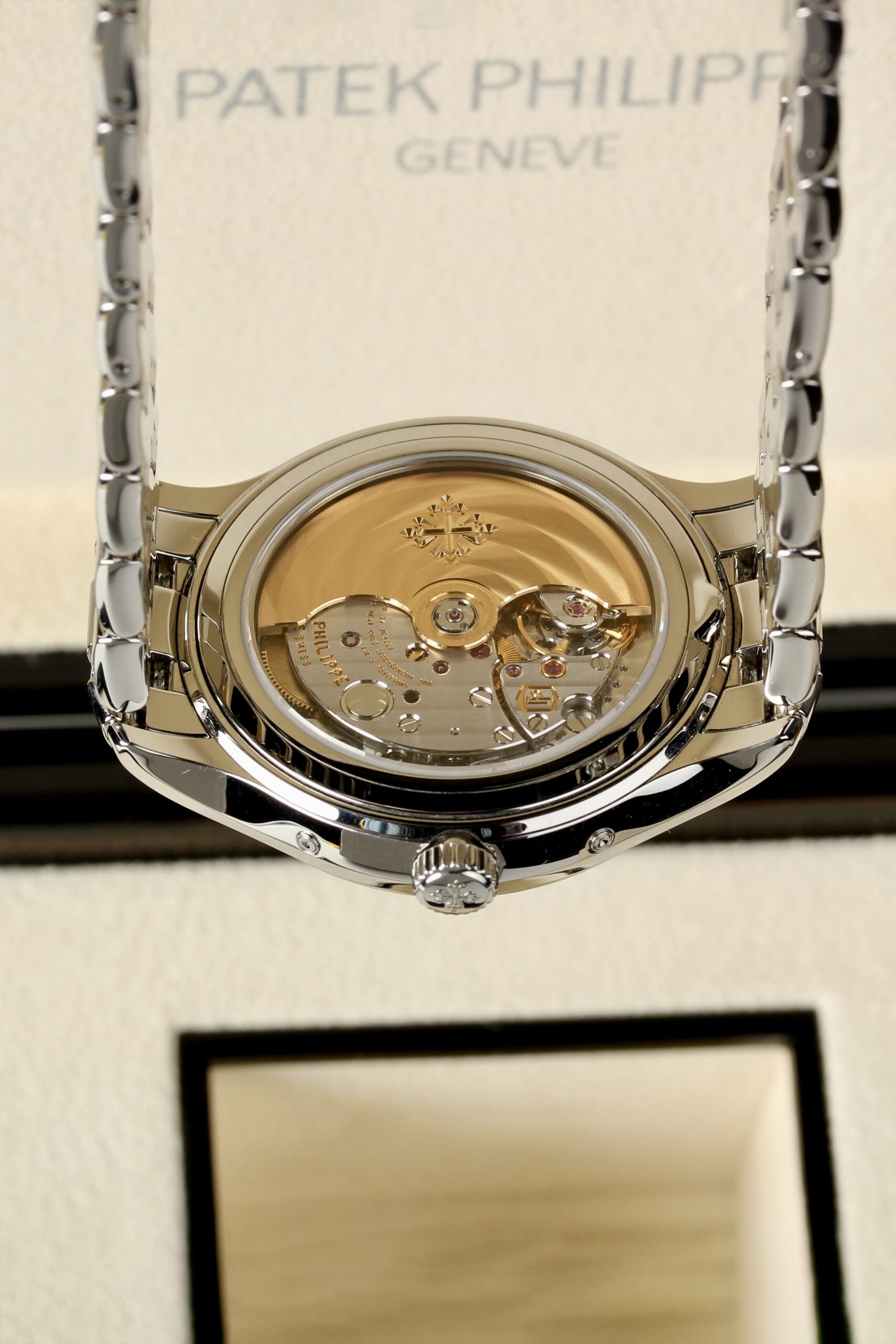Patek Philippe Annual Calendar Moon Phase – image 3