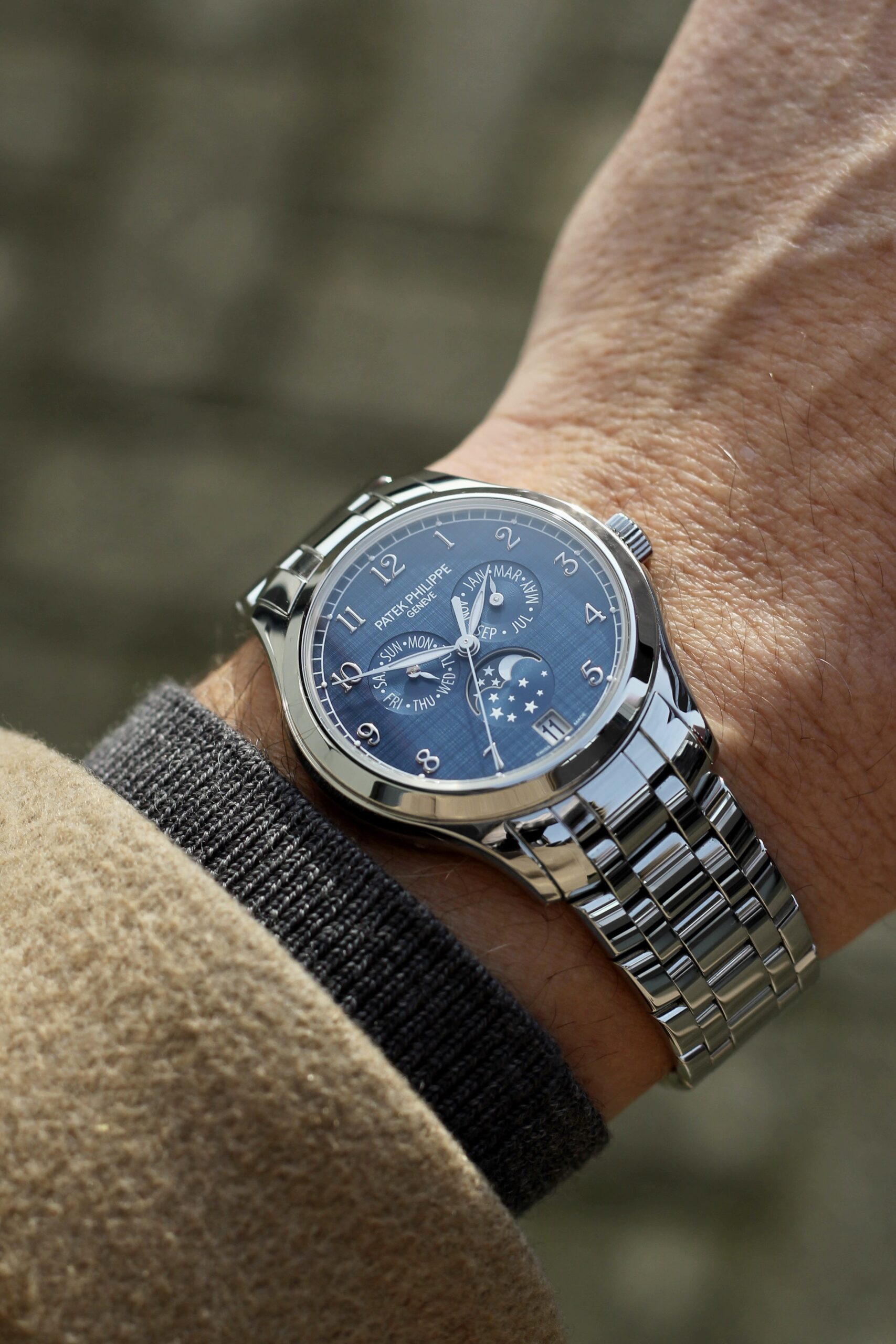 Patek Philippe Annual Calendar Moon Phase – image 8