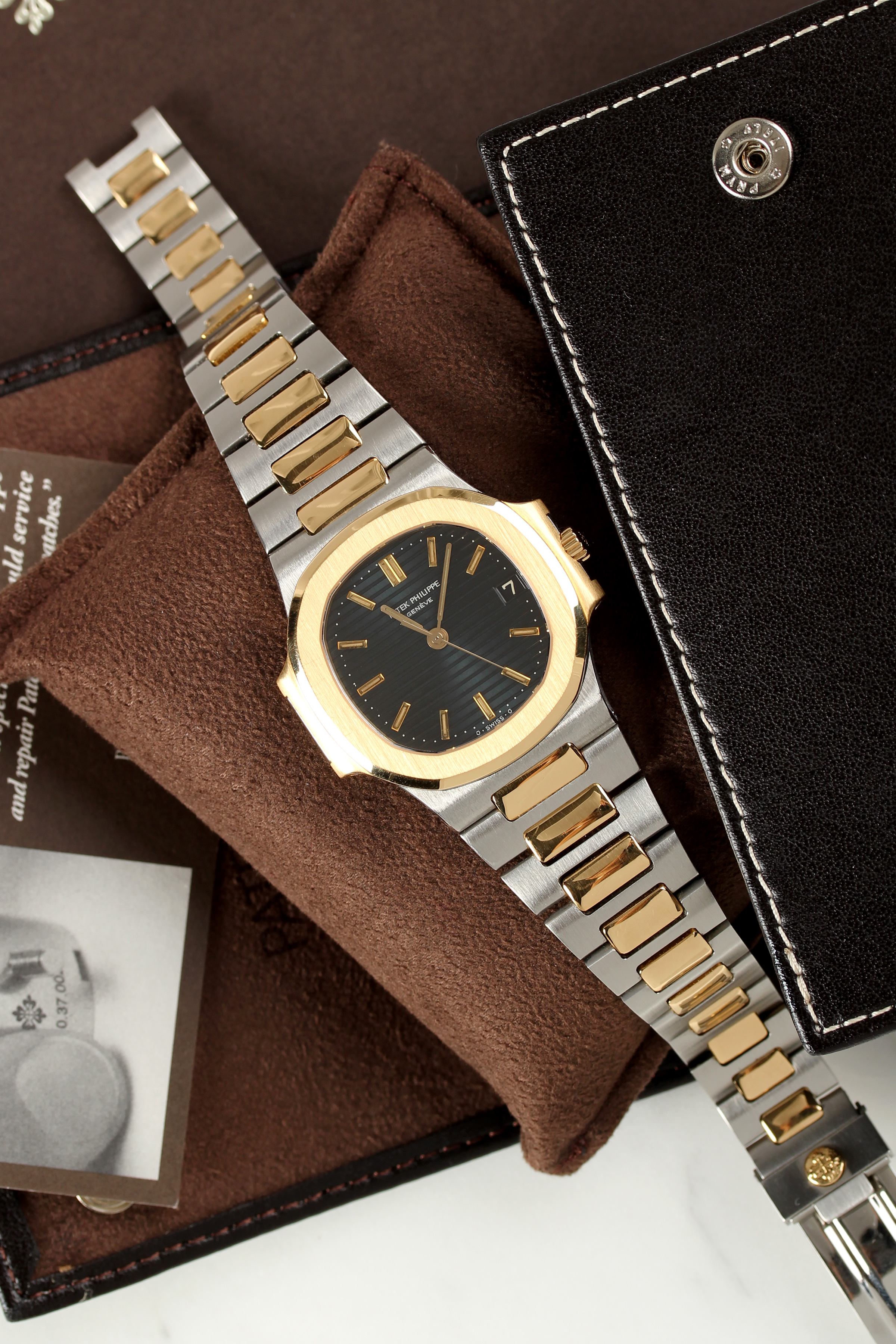 Patek Philippe Nautilus 3800 AJ – image 2