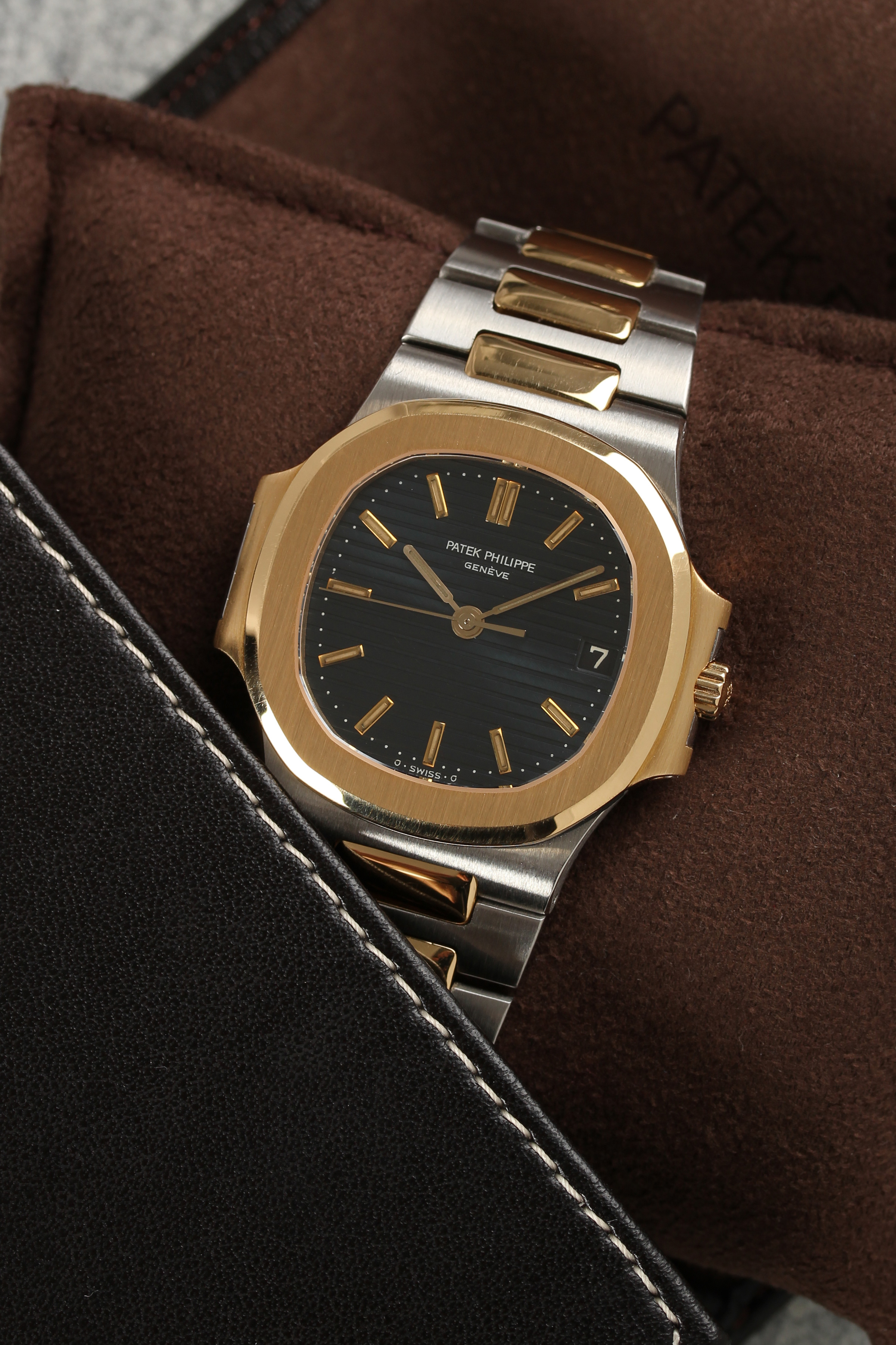 Patek Philippe Nautilus 3800 AJ – image 6