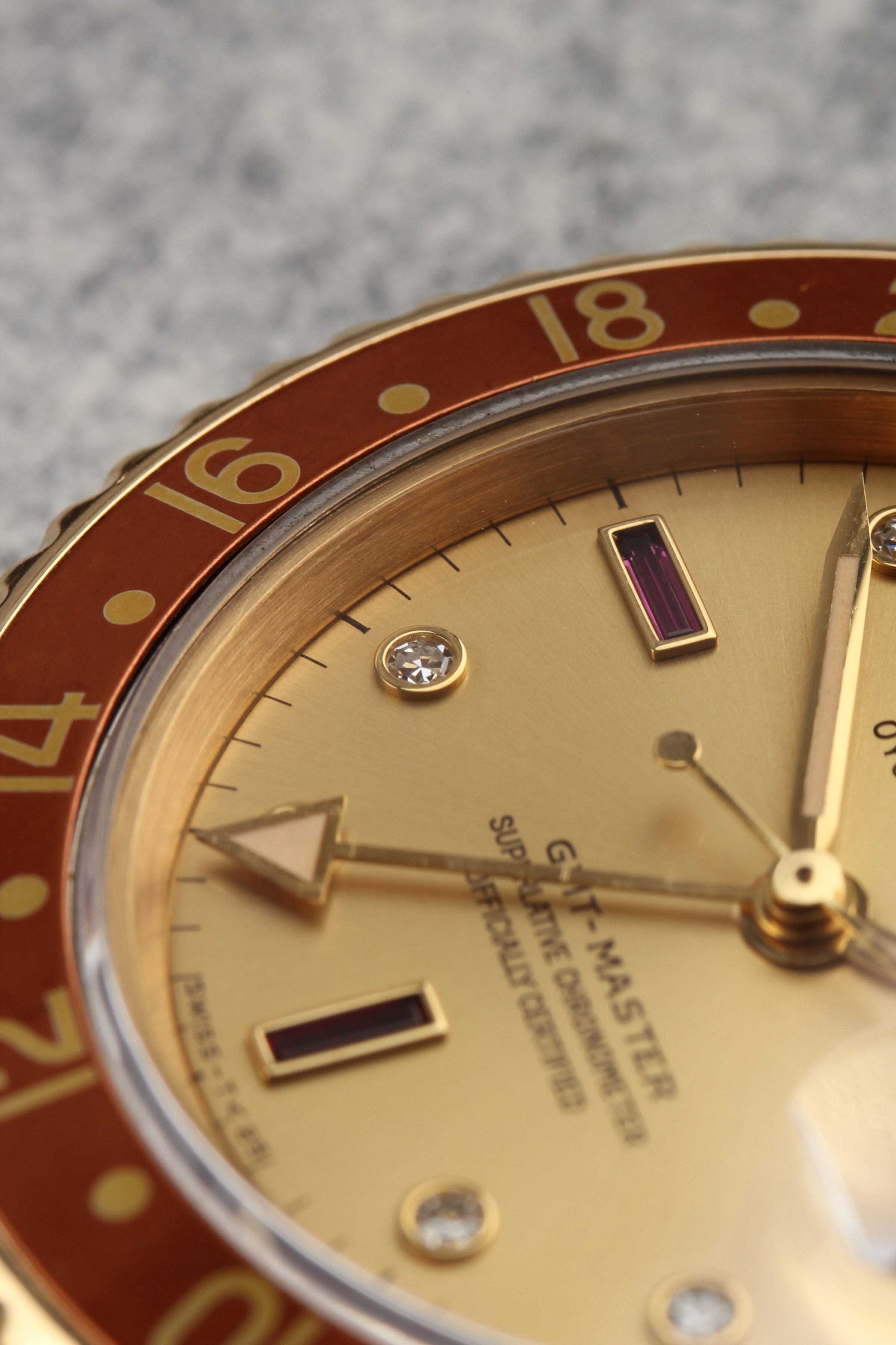 Rolex GMT 16758 Serti Dial – image 10
