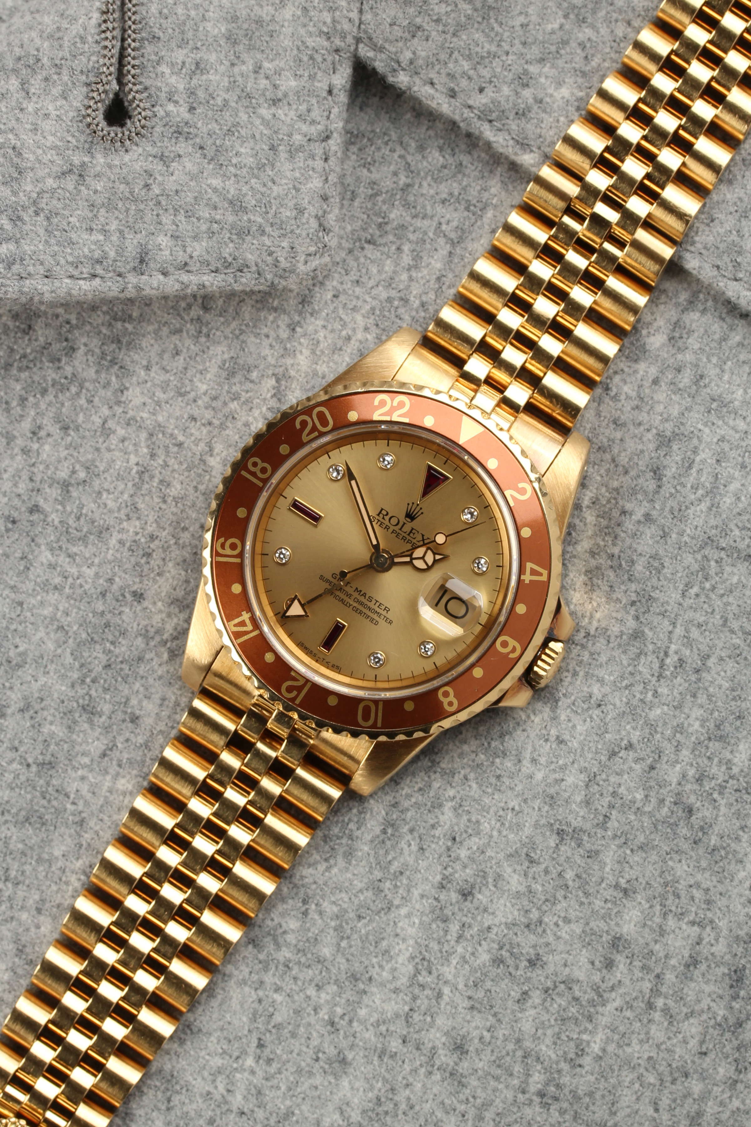Rolex GMT 16758 Serti Dial – image 2
