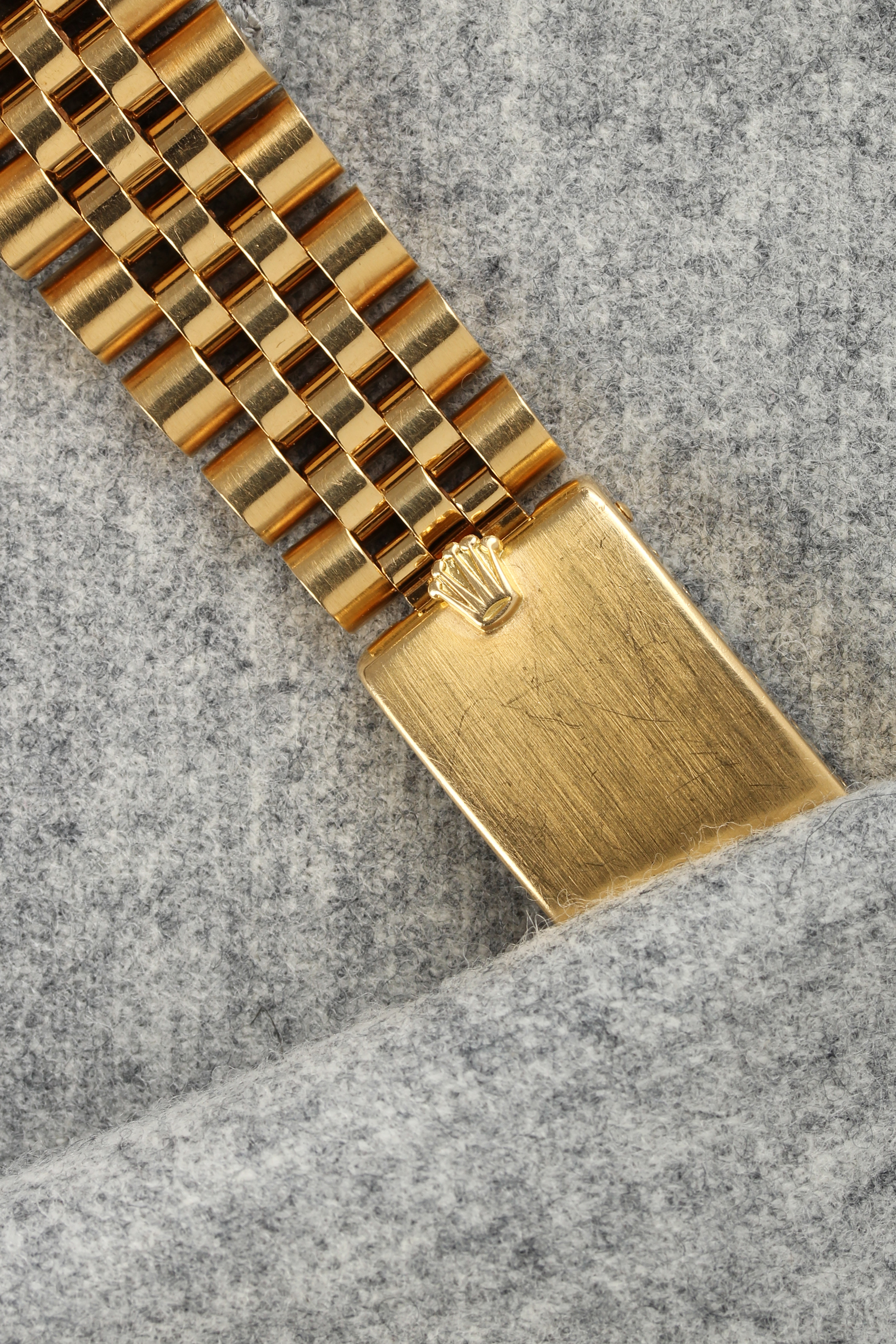 Rolex GMT 16758 Serti Dial – image 6